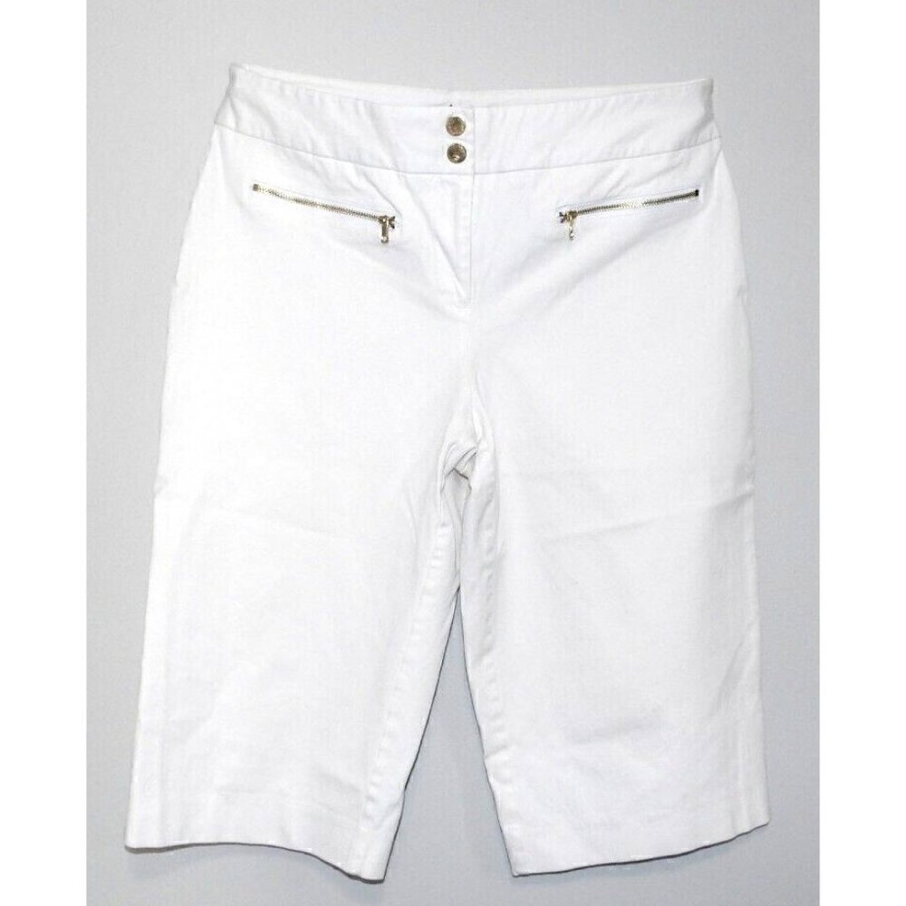 ALFANI white mid rise light weight woman's shorts 15" inseam women's size 10
